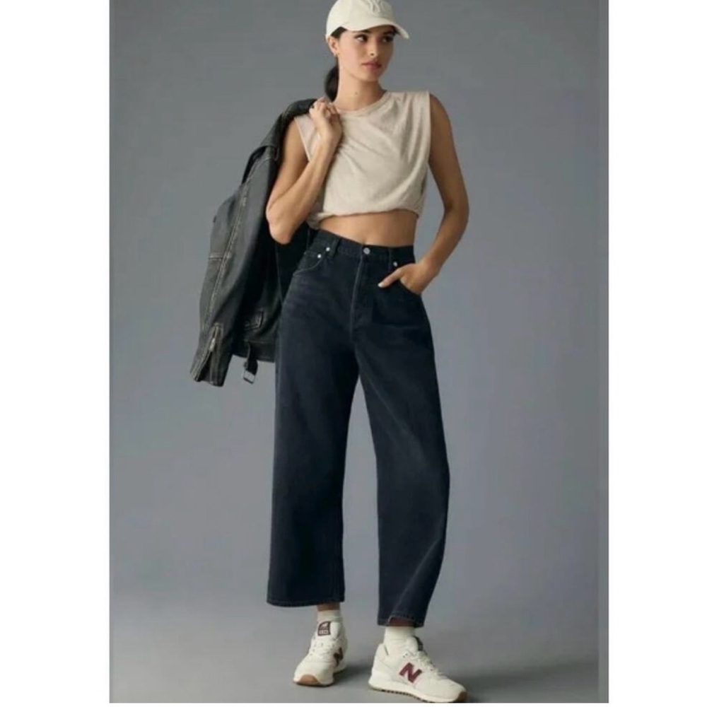 Black faded Jeans- Style Gaucho by CoH
Brand new